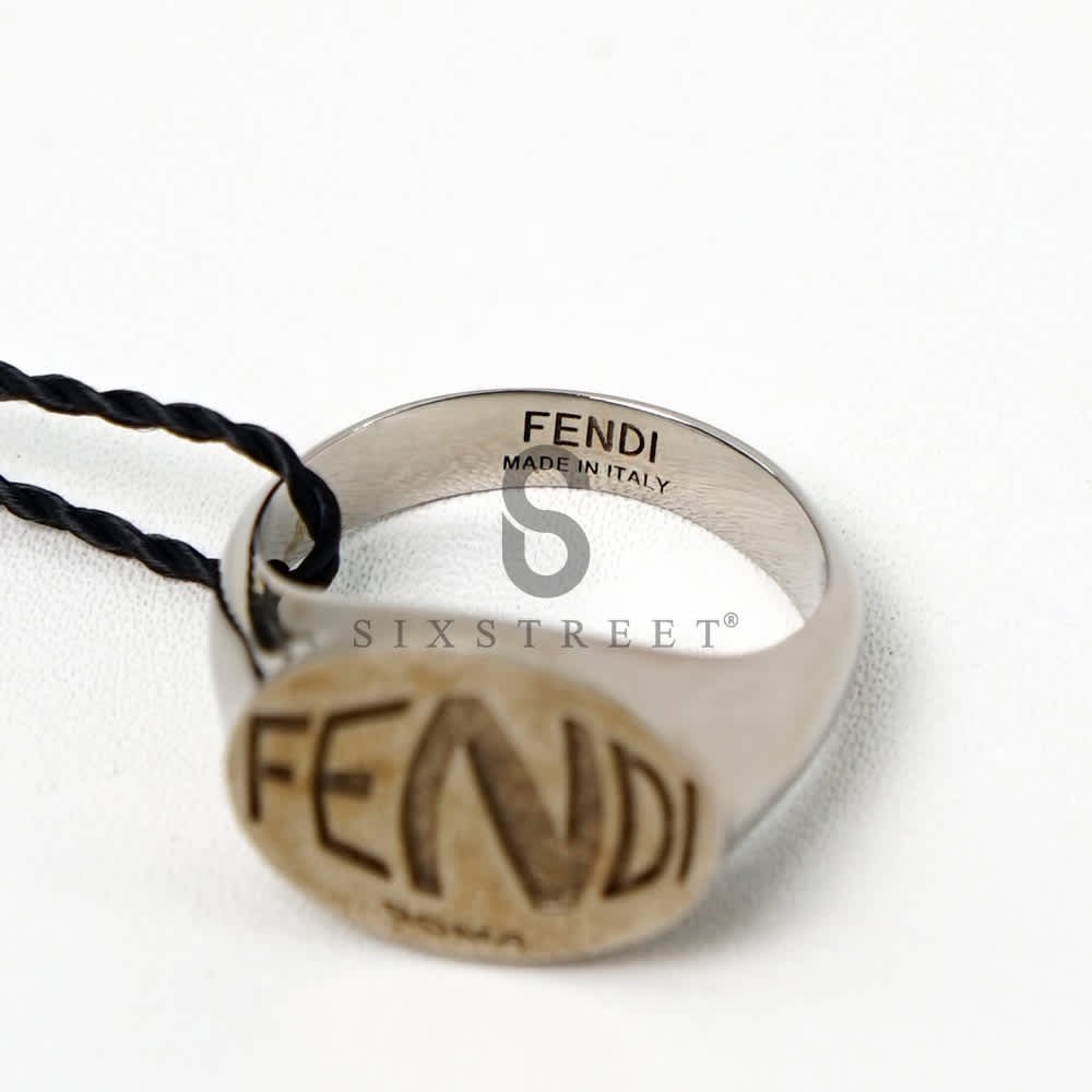 FENDI Ring Silver Fish Eye