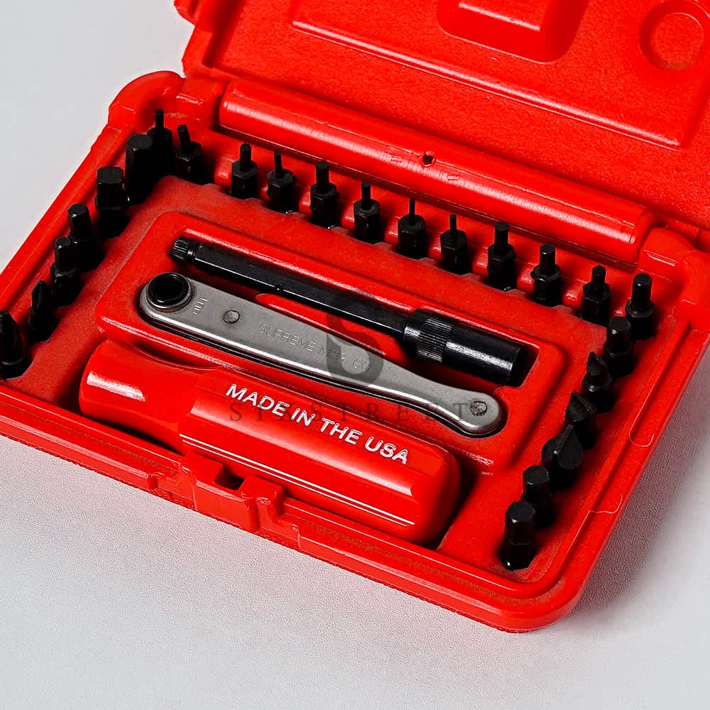 SUPREME Screwdrivwe Set Chapman Red