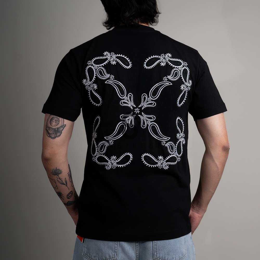 OFF WHITE Tee Bandana Skate Black