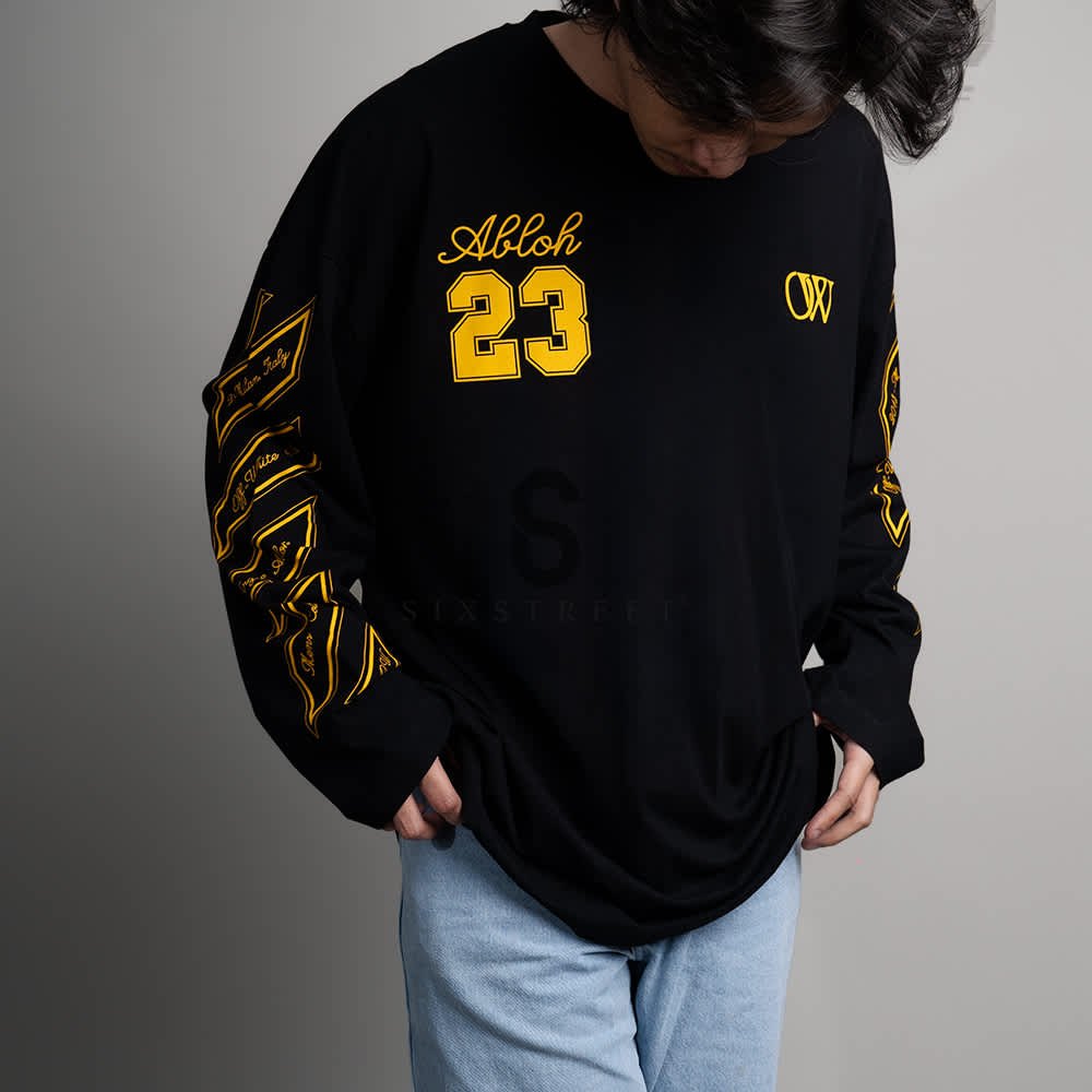 OFF WHITE Sweater 23 Skate in Black