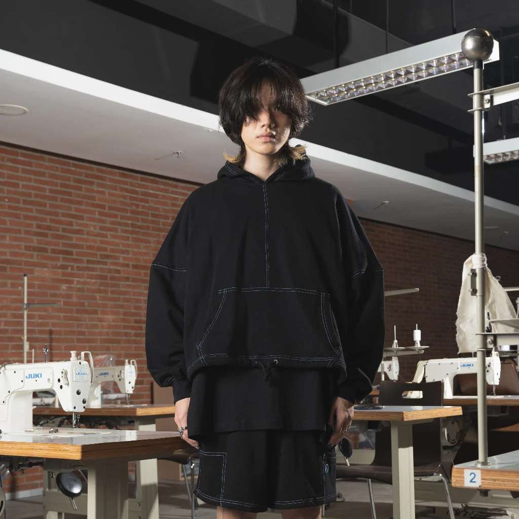 FAITH FADE Hoodie Pokey Contrast Stitch Boxy Black